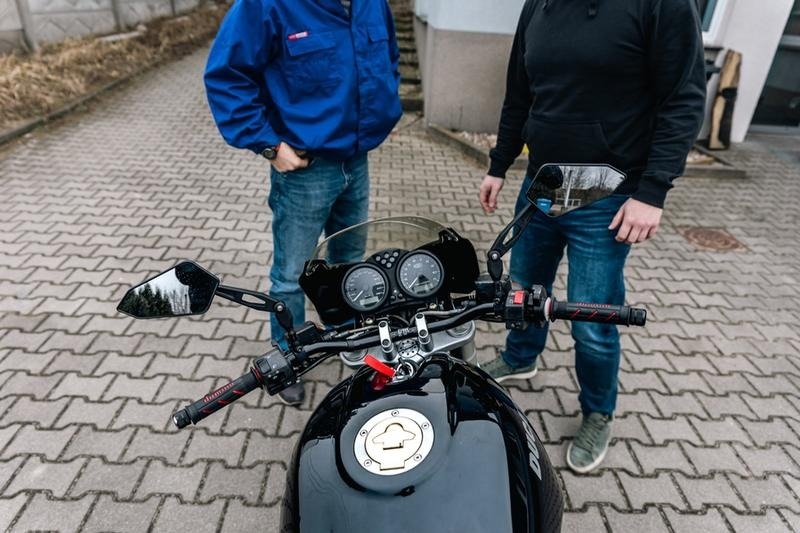 Co sprawdzić przed kupnem motocykla: 10 punktów, które uchronią cię przed drogą naprawą