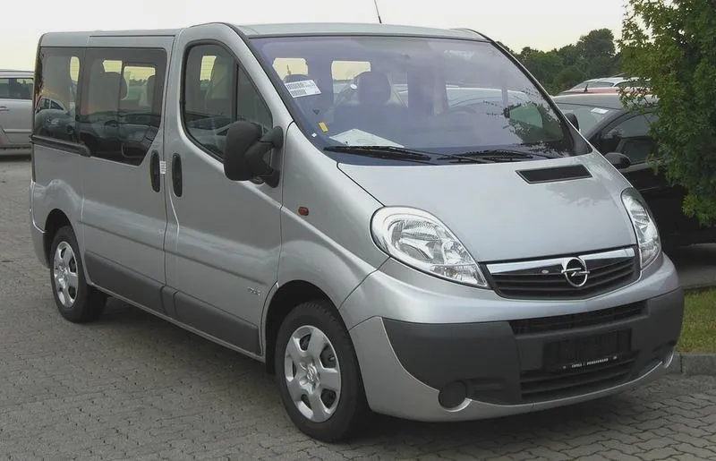 Opel Vivaro: pojemność baku w każdej generacji i realny zasięg