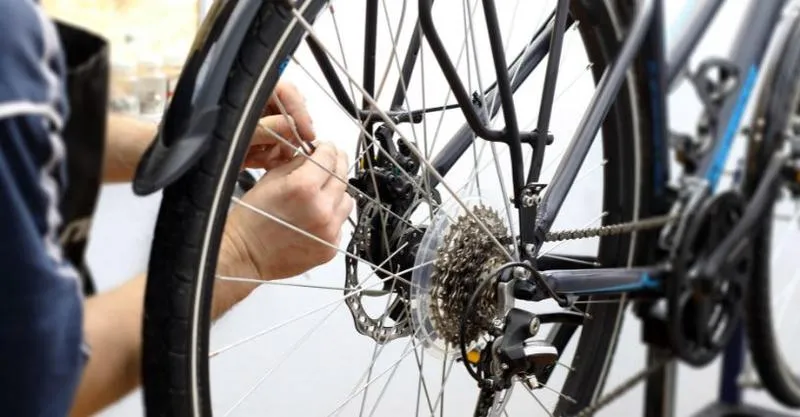 Wycentrowanie kół motocyklowych
